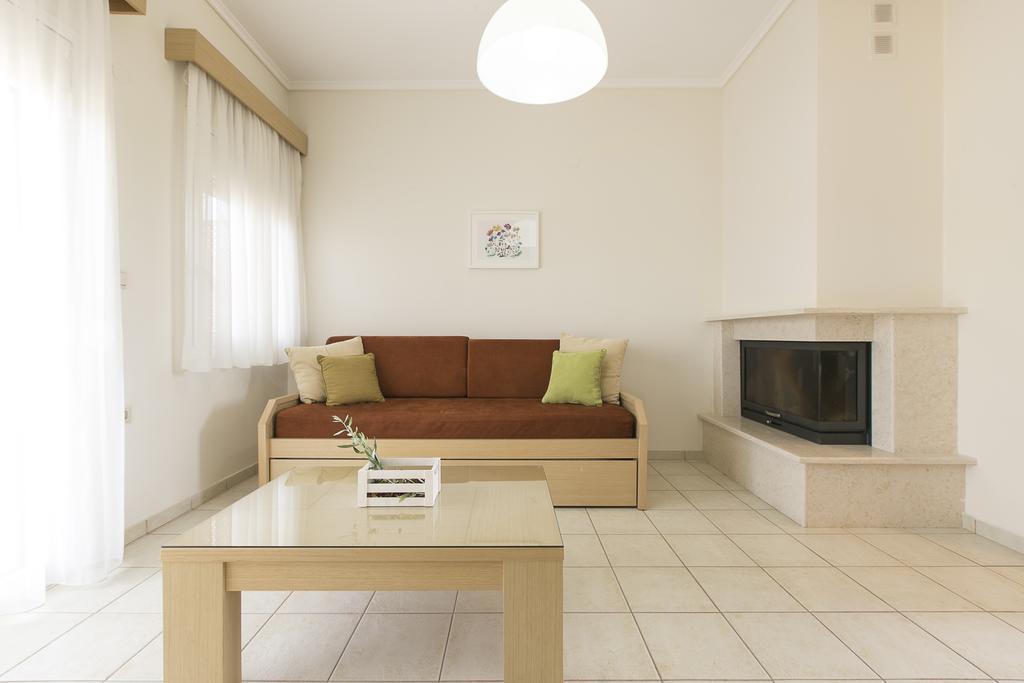 Olive Tree Apartments Fourka Dış mekan fotoğraf