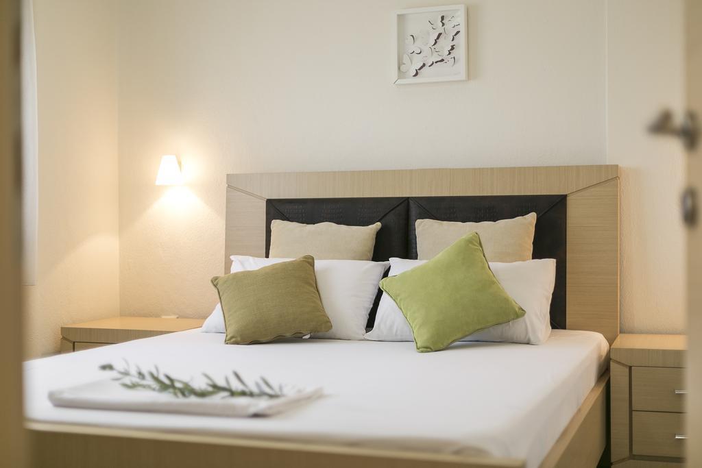 Olive Tree Apartments Fourka Dış mekan fotoğraf