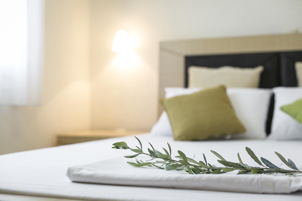 Olive Tree Apartments Fourka Dış mekan fotoğraf